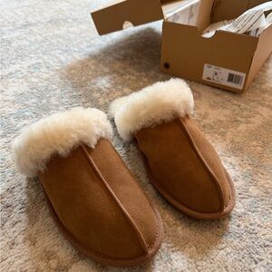 UGG Scuffette II Chestnut Women's Slippers Size 8